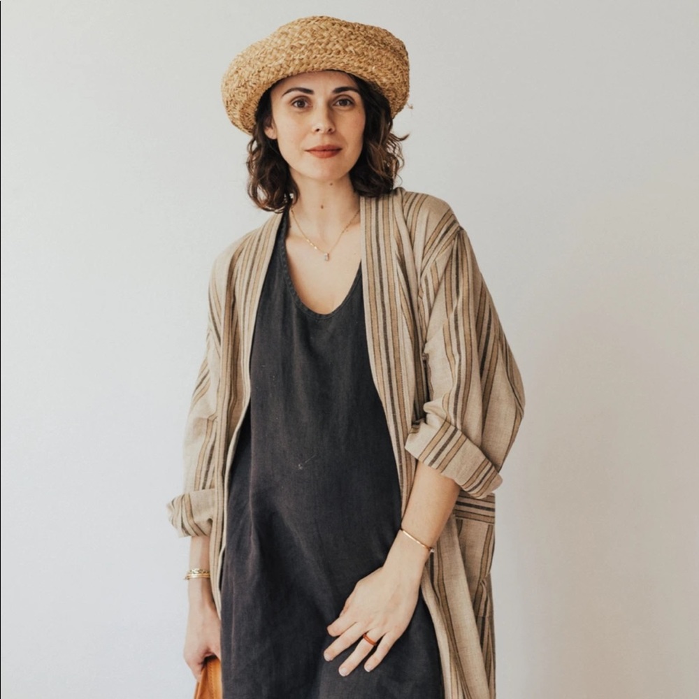 Odd bird emine linen robe